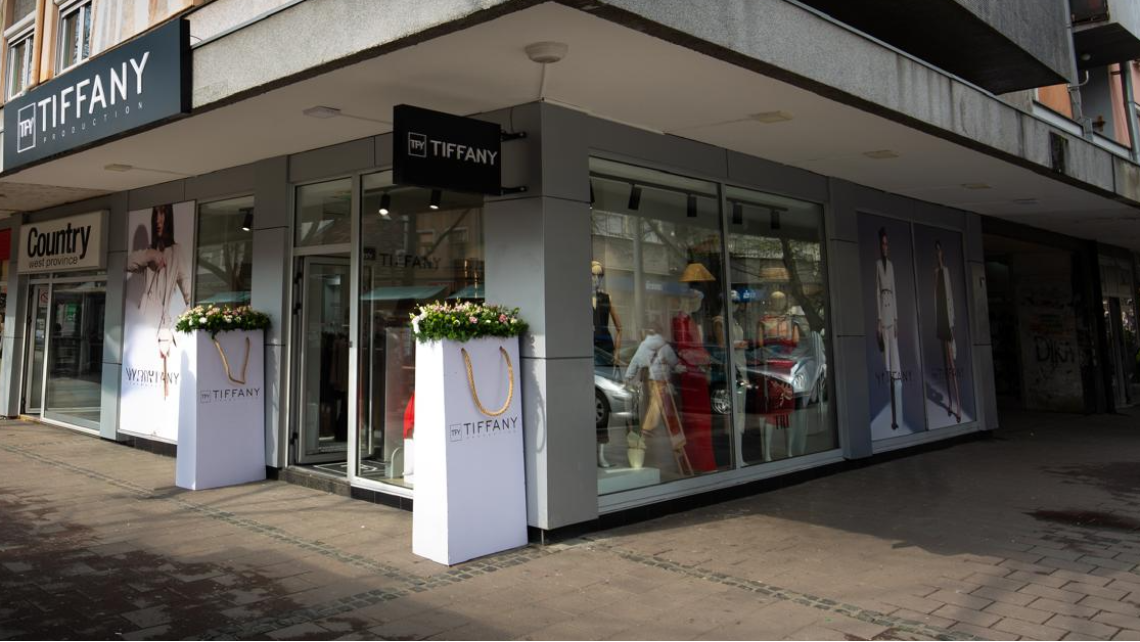 Tiffany Production Dobrodošli u Tiffany Kraljevo – Vaše novo mesto za stil i inspiraciju