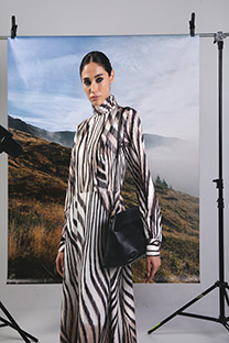 Midi haljina u dezenu sa visokom kragnom Tiffany Production