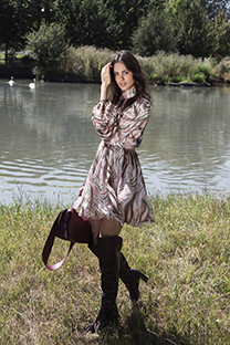 Kratka haljina sa visokim okovratnikom i kaišem Tiffany Production