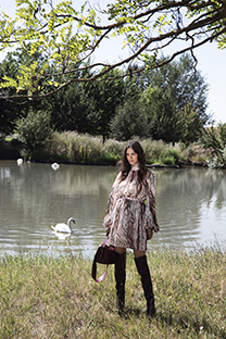 Kratka haljina sa visokim okovratnikom i kaišem Tiffany Production