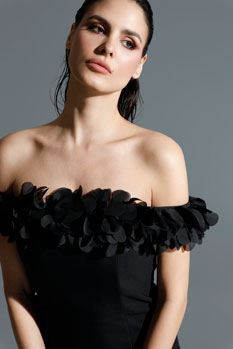 Elegantna haljina sa cvetnim detaljima Tiffany Production