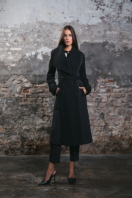 Ženska duga jakna sa pojasom i prošivenim detaljima Tiffany Production