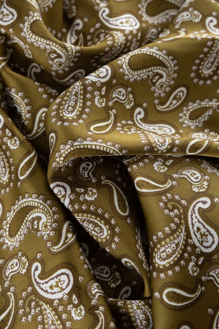 Marama sa upečatljivim motivima Tiffany Production