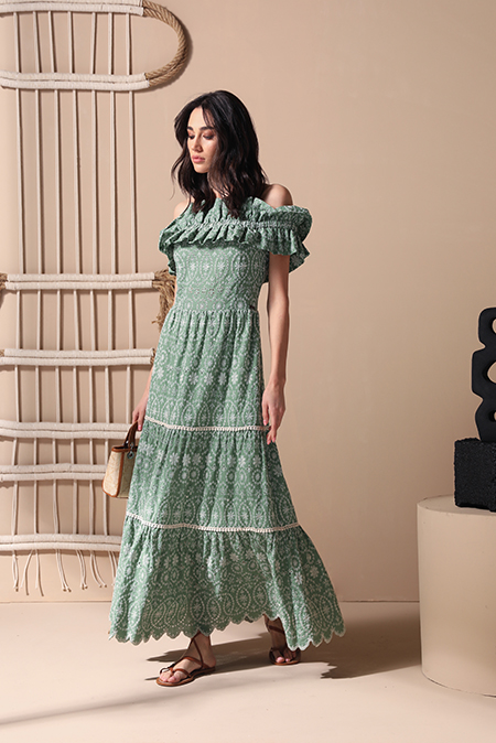 Tiffany Production Duga haljina od veza sa ukrasnim karnerićima